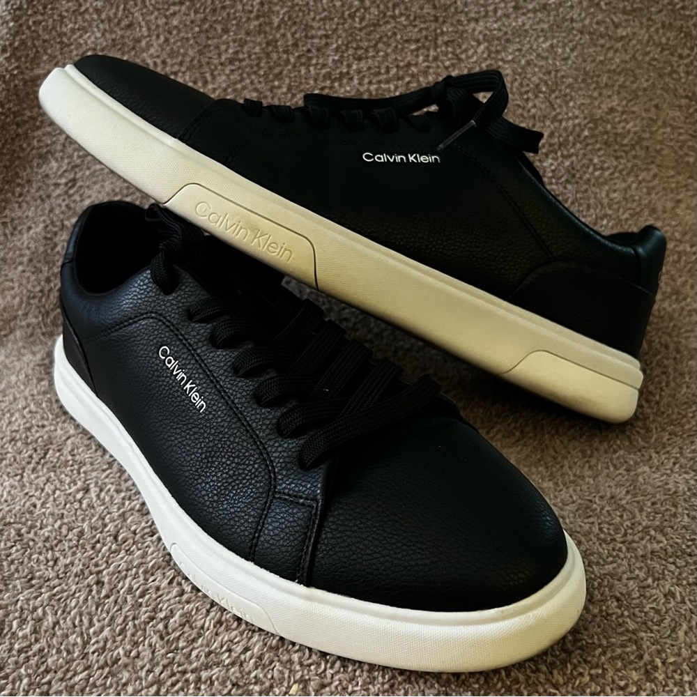 CALVIN KLEIN CASUAL SNEAKERS BLACK AND WHITE MENS 11
